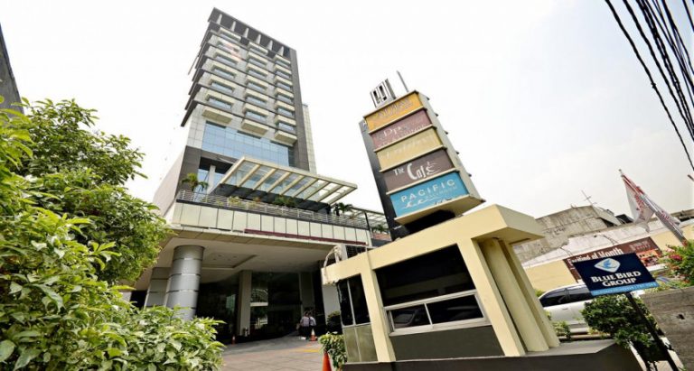 pusat karir